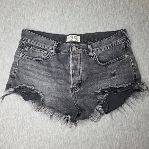 Free People Women's Distressed Gray Denim Cut Off Shorts Size 29 - Picture 3 of 8